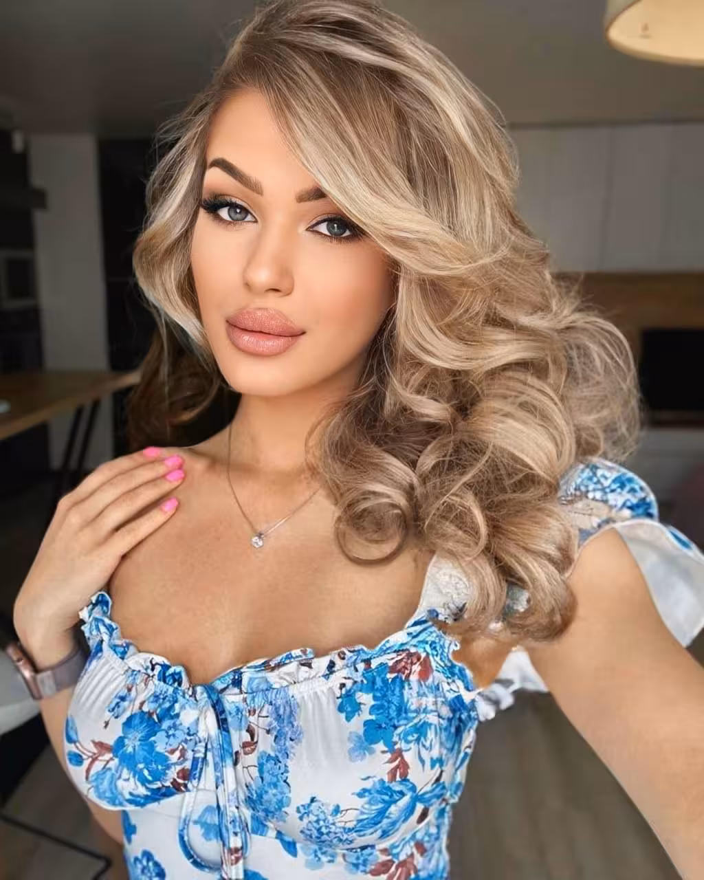 Yana ukraine long hair