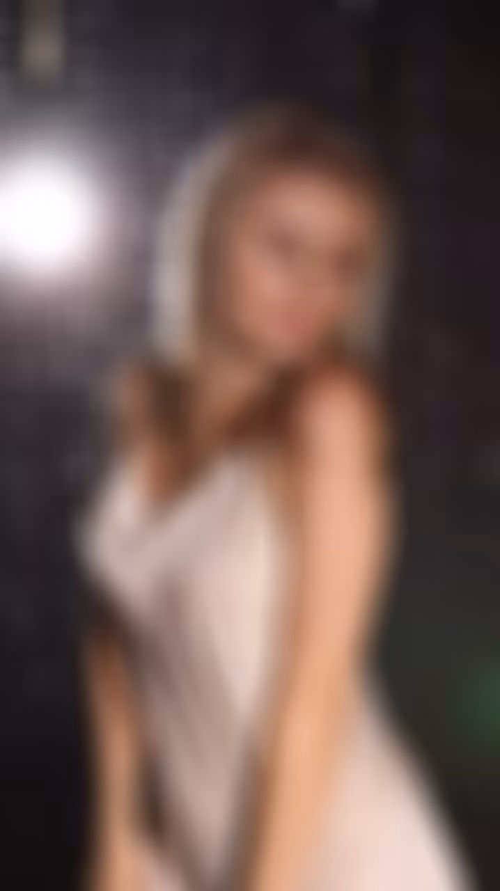 Olga single woman in new orleans