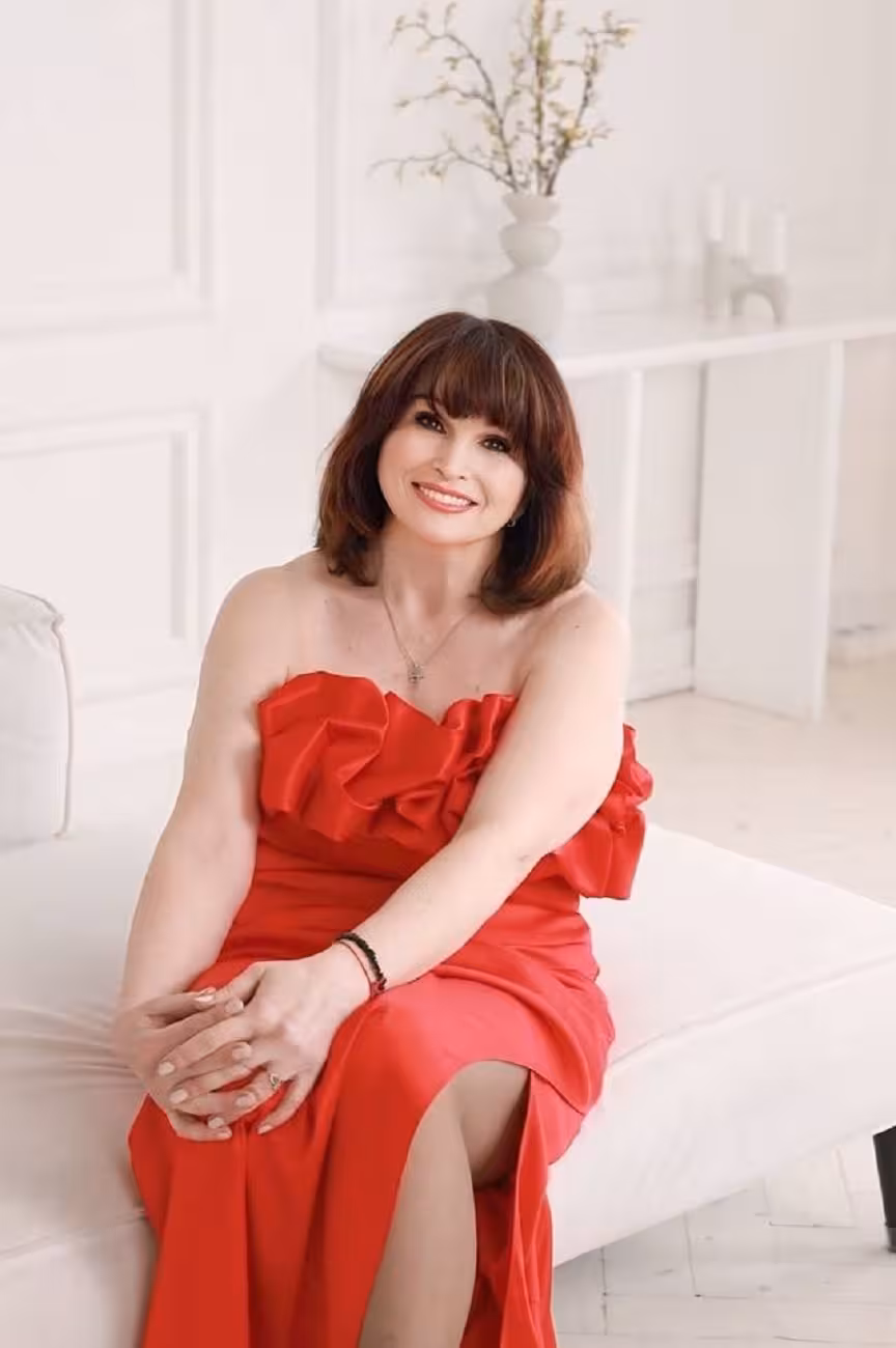 Mila holostyak russian