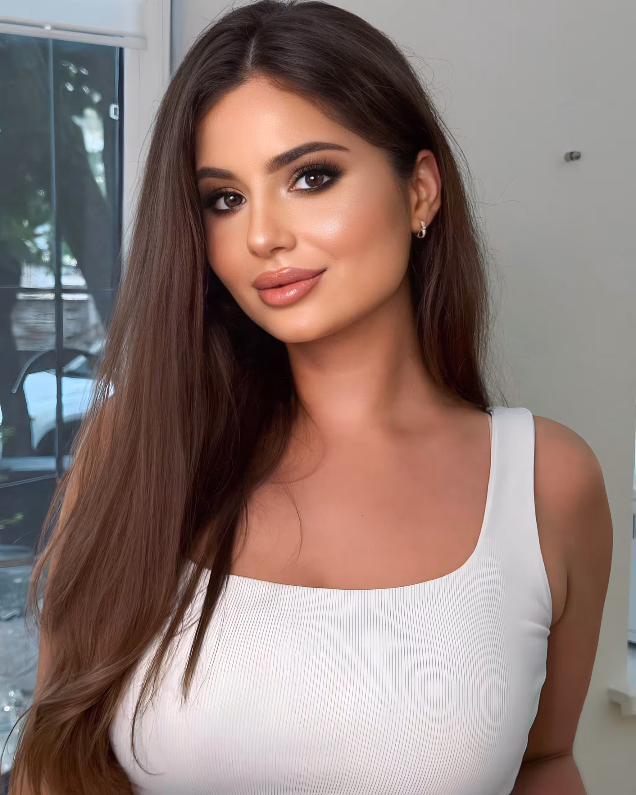Karyna 25 yo from Vinnytsia Ukraine Bride meeting networks have opened doors