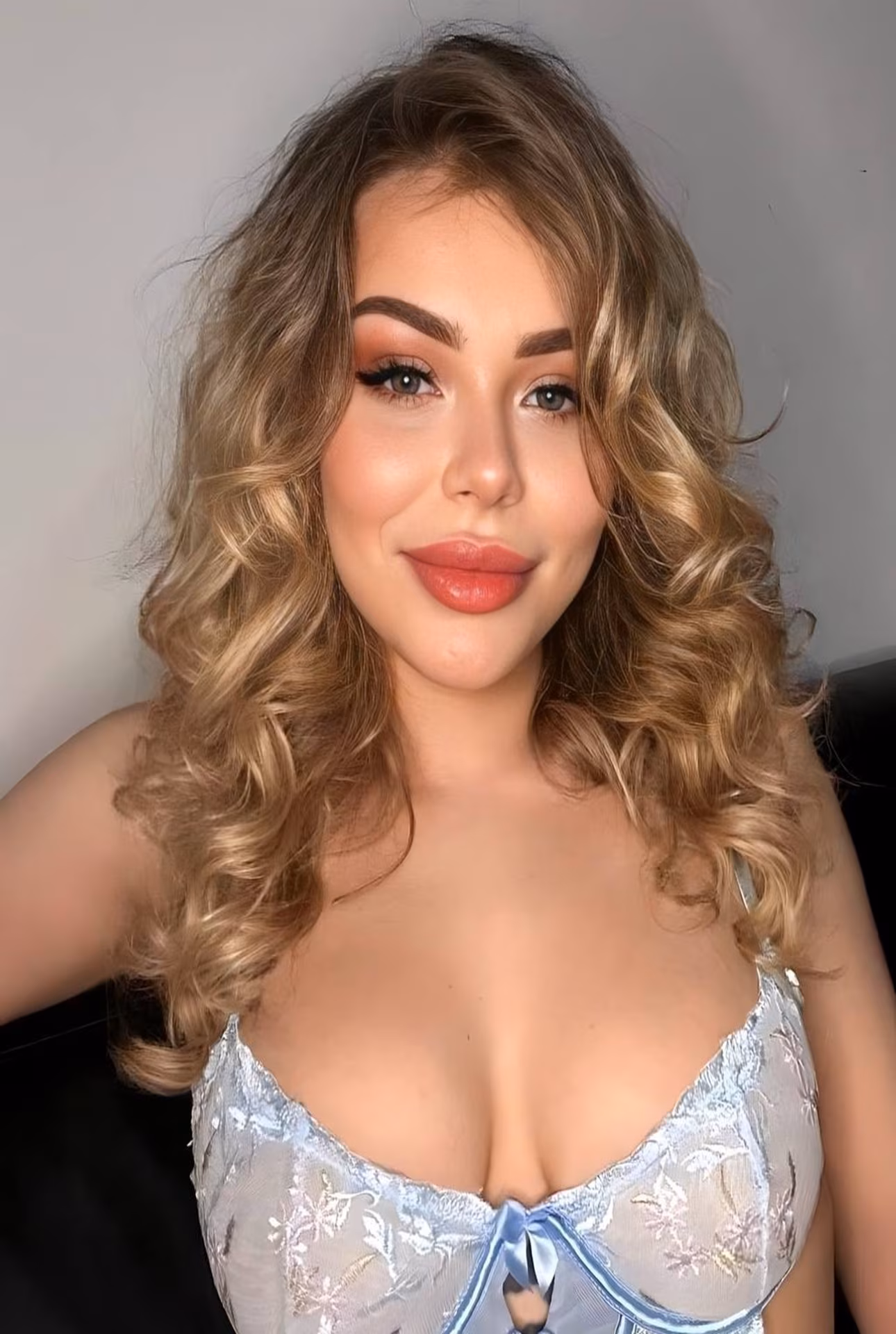 Eva 25 Odessa Ukraine Bride meeting services are easy to navigate