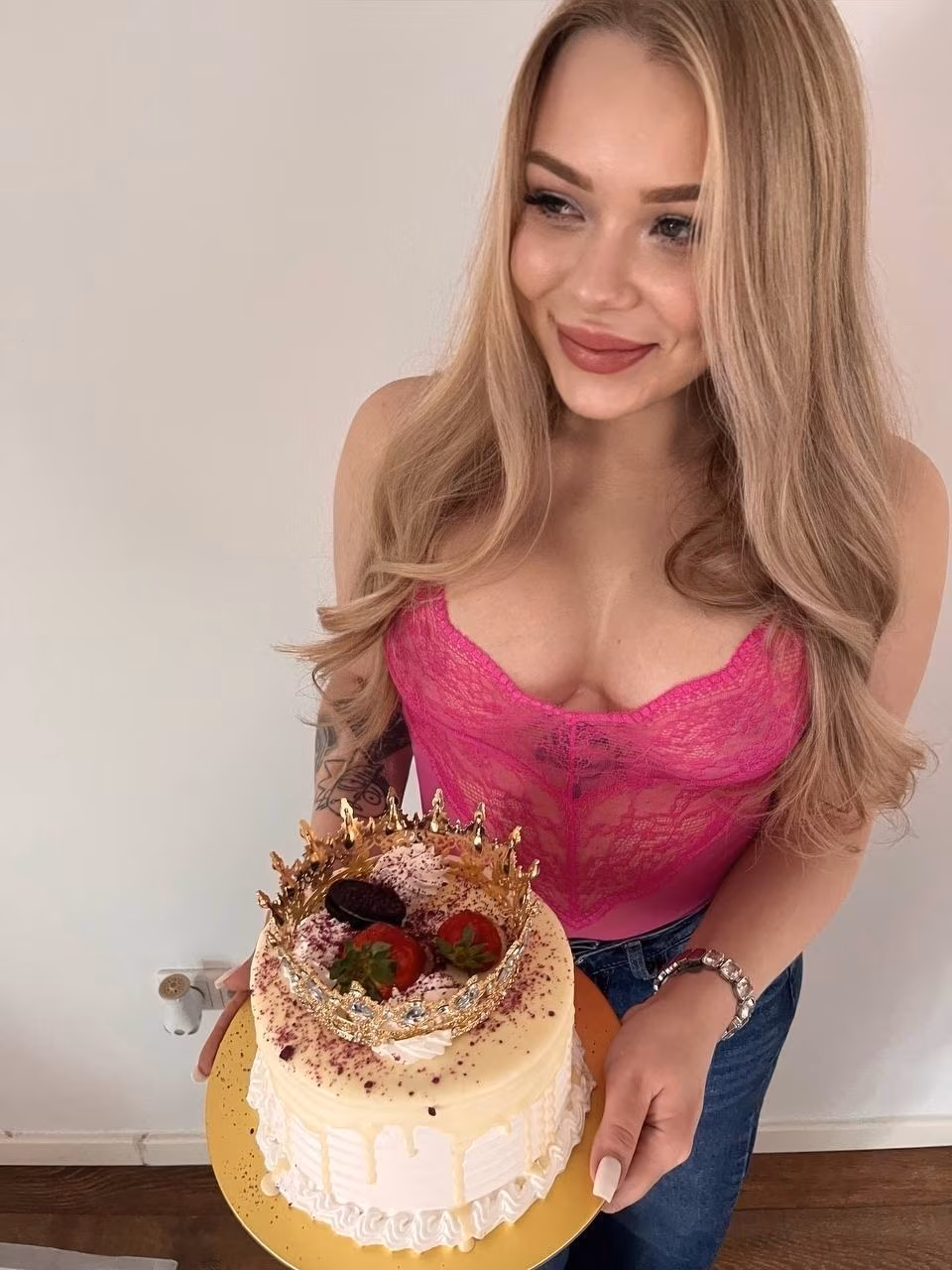 Eva 25 Odessa Ukraine Bride meeting services are easy to navigate