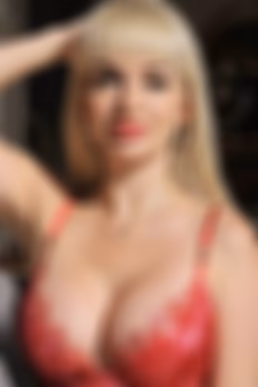 Olena 47 yo from Zaporozhia Ukraine Bride relationship matching feels right