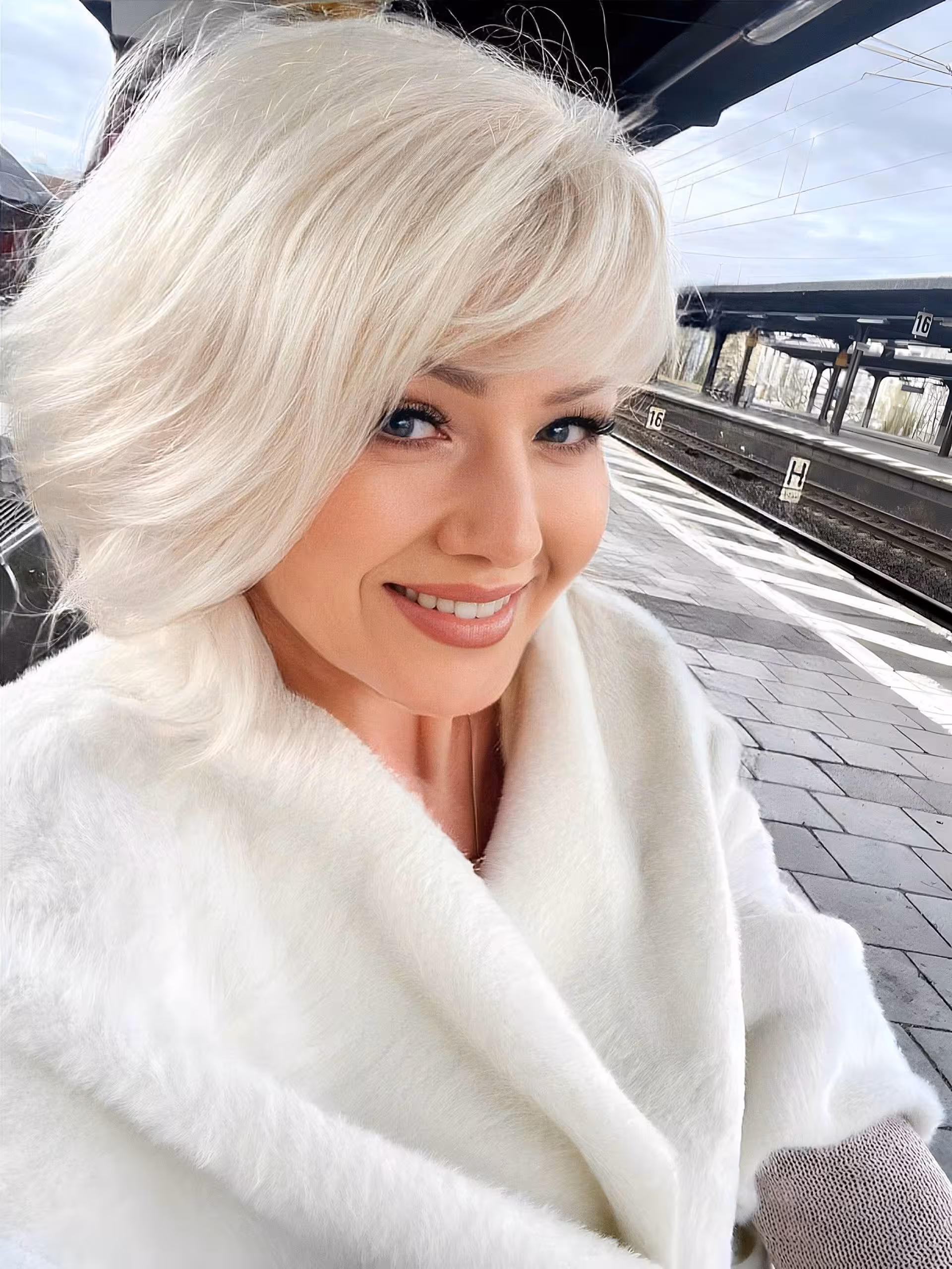 Natalia 48 yo from Warnemünde  Germany Bride romance websites are pretty cool