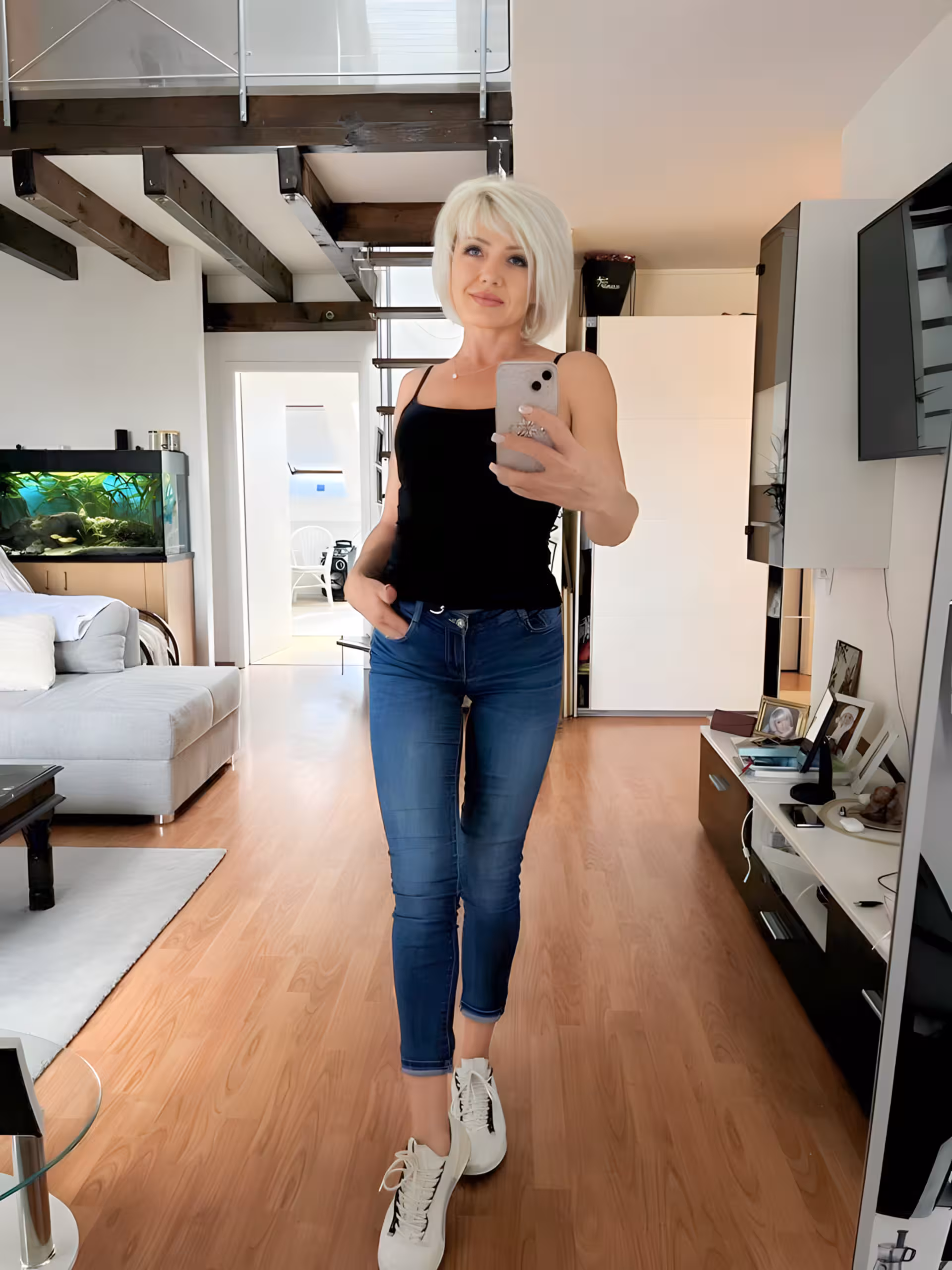 Natalia 48 yo from Warnemünde  Germany Bride romance websites are pretty cool