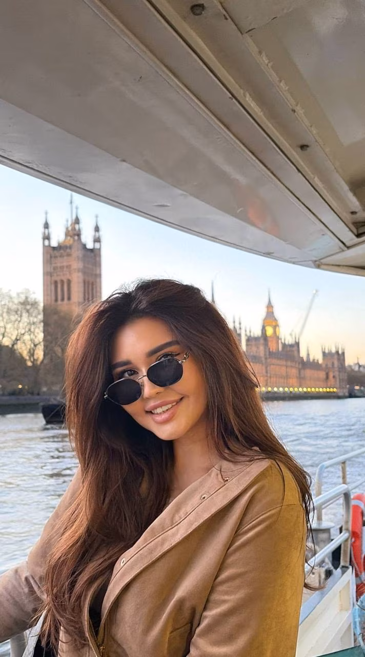 Kamilya 30 London United Kingdom Bride search engines are my main tool