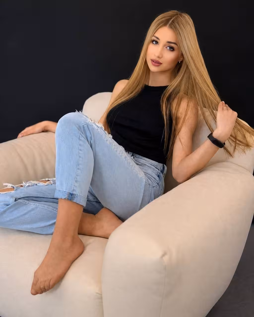 Kate 18 yo from Kropyvnytskyi Ukraine I'm into bride relationship matching now