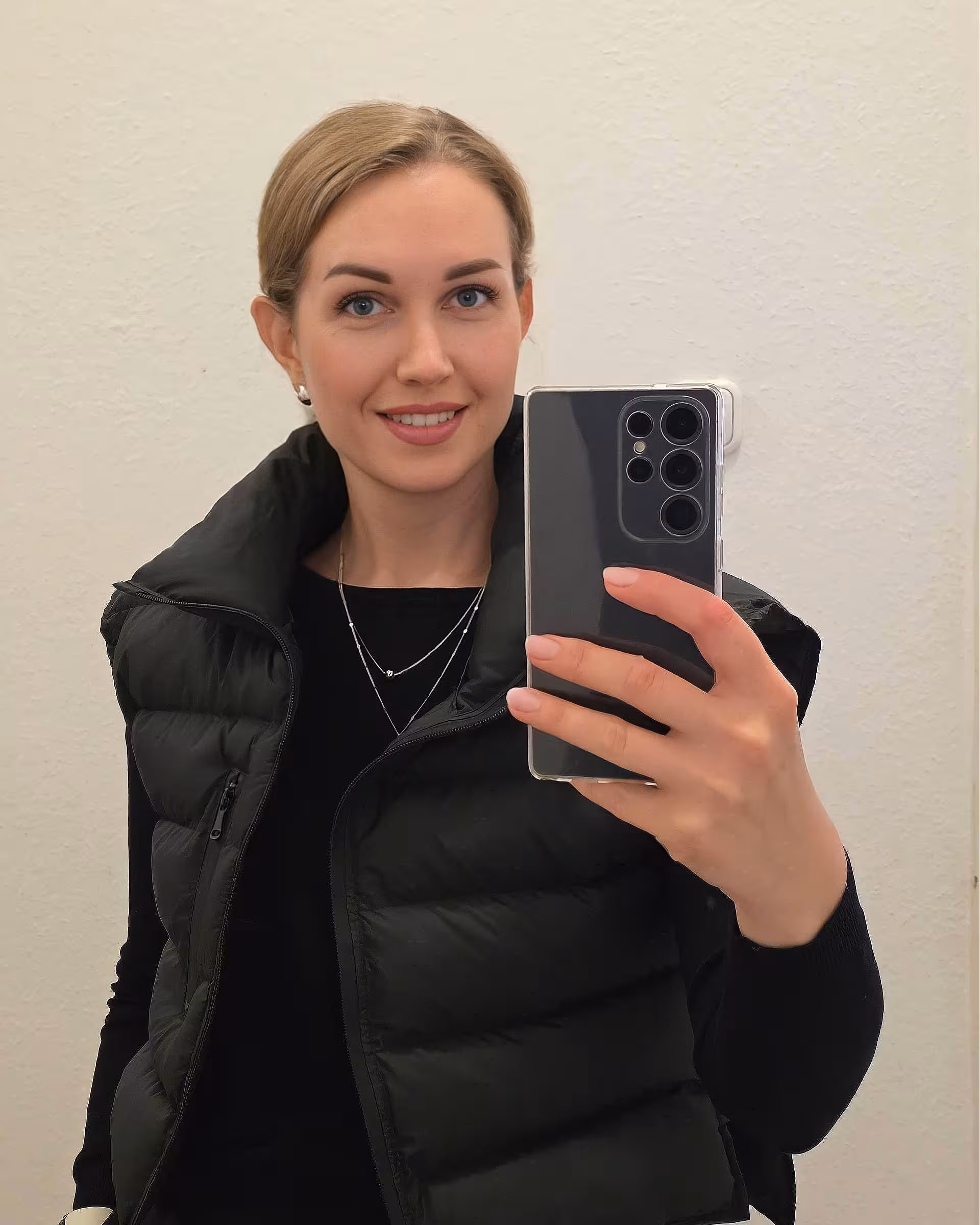 Kszenija 36 yo from Budapest Hungary I'm using bride love networks to find him