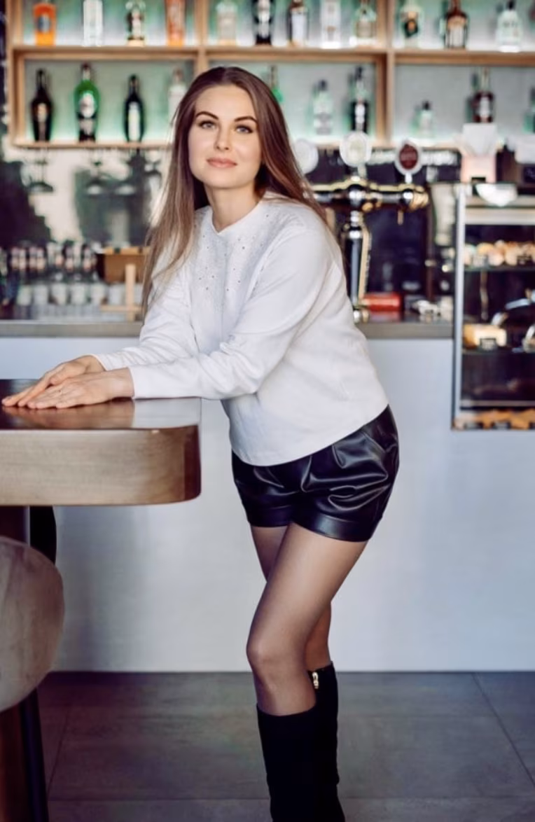Nastia 34 Lodz Poland I'm using bride love platforms to find him