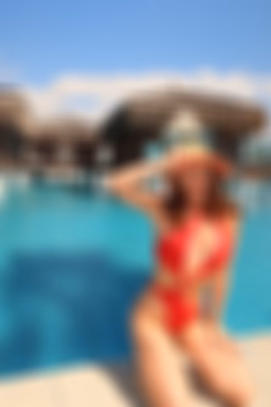 Anna 32 Beausoleil France Bride finder services have changed my life