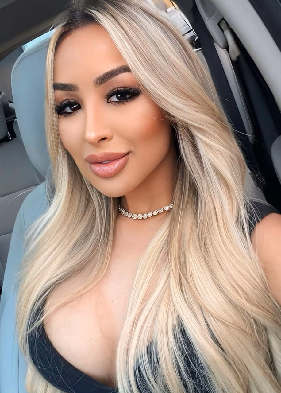Paola 26 Curitiba Brazil Bride introduction services are helpful
