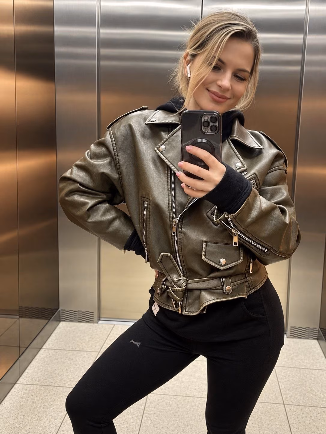 Yulia 46 Weil am Rhein  Germany Bride love sites are my new home