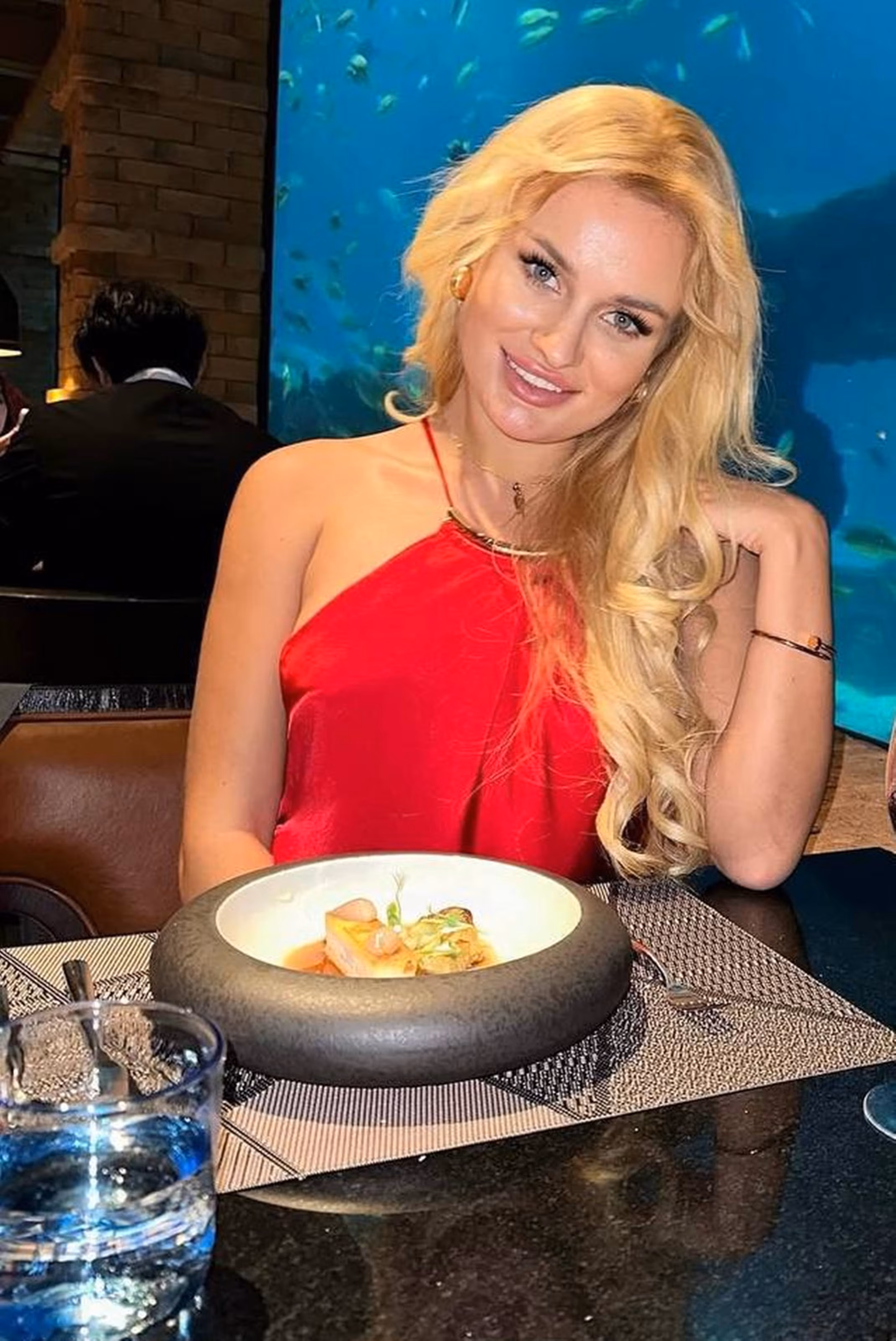 Elina 32 Hamburg Germany Bride matching services are my adventure