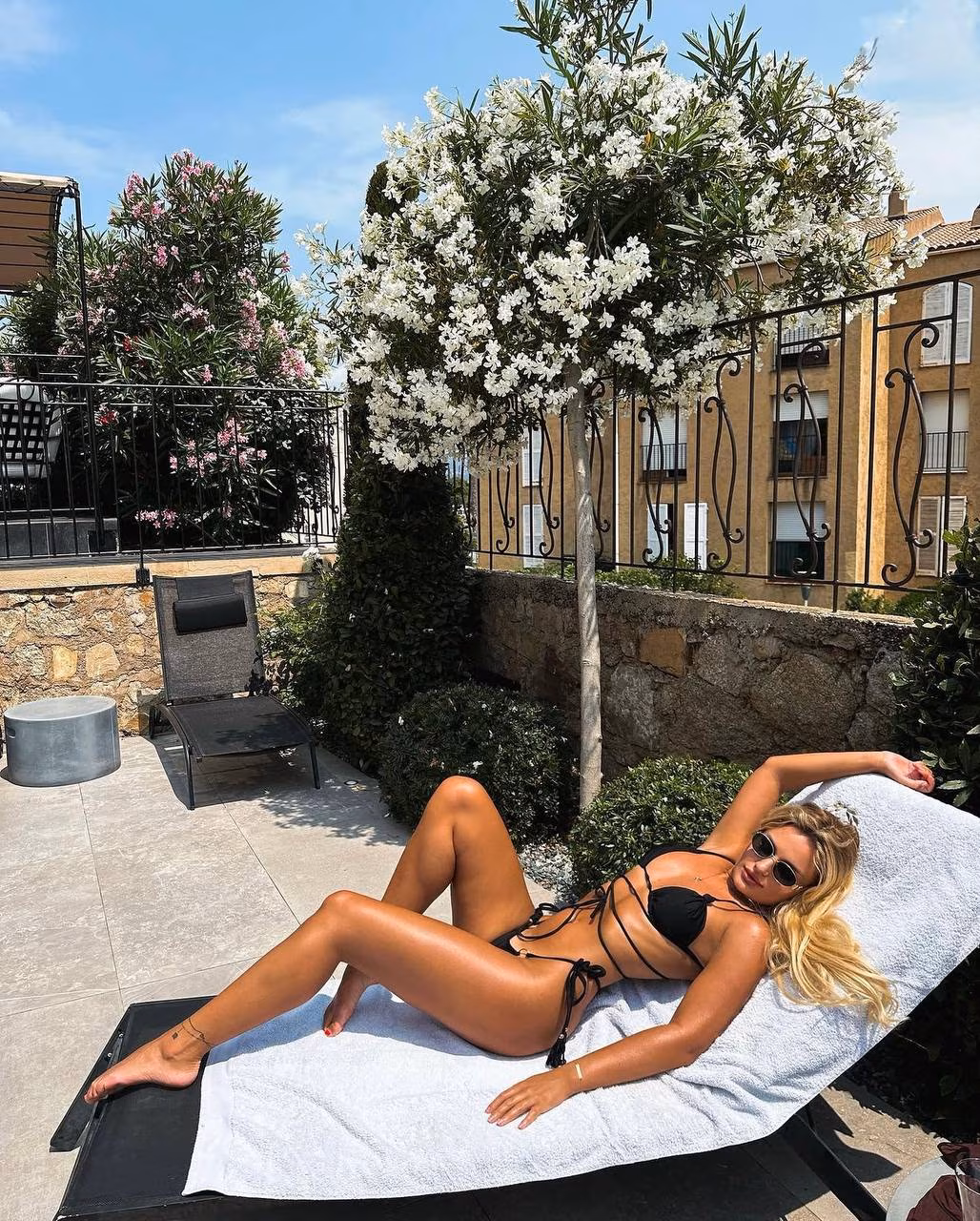 Elina 32 Hamburg Germany Bride matching services are my adventure