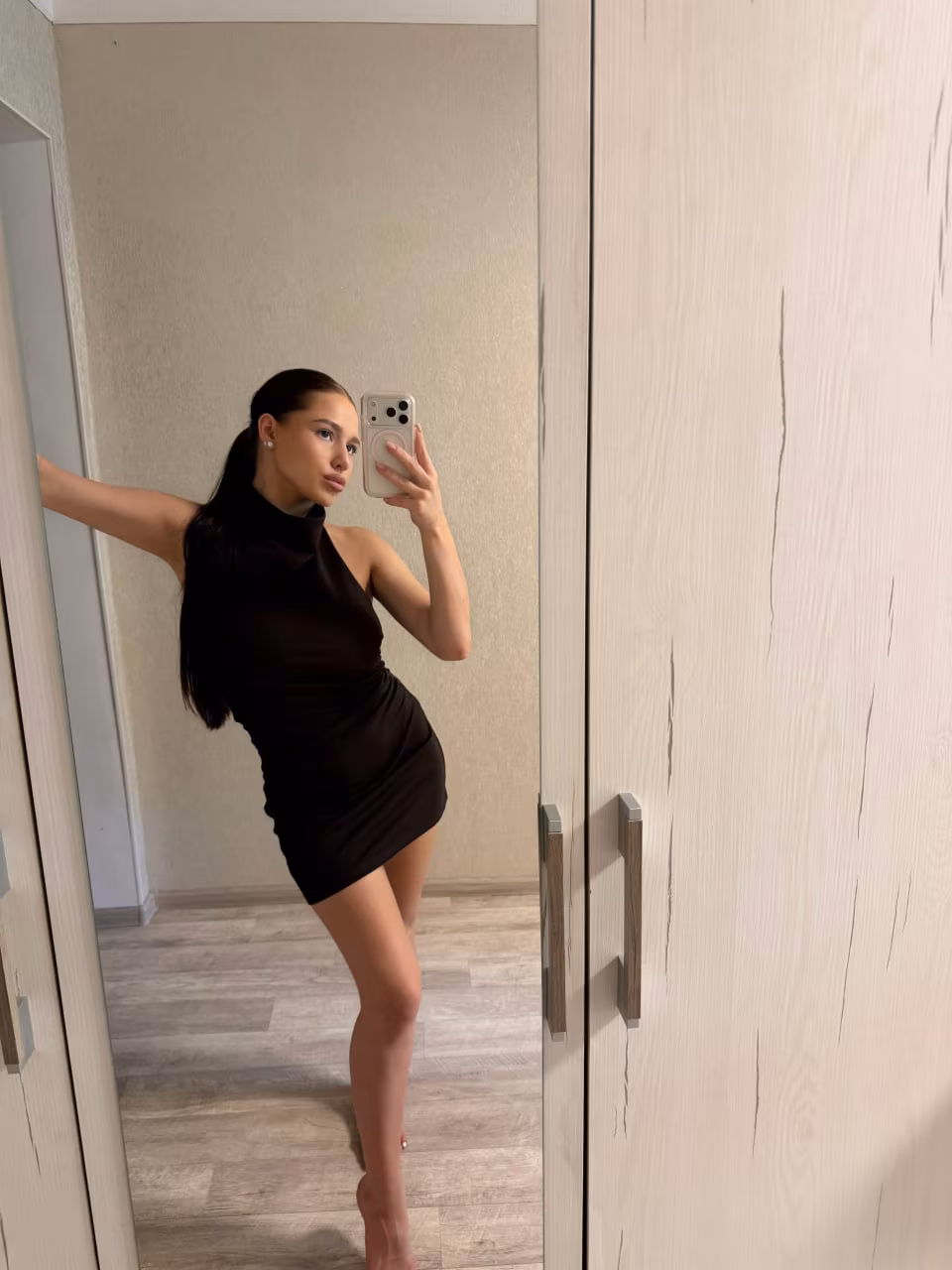 Olena 23 Kryvyi Rih Ukraine Bride meeting agencies are pretty solid