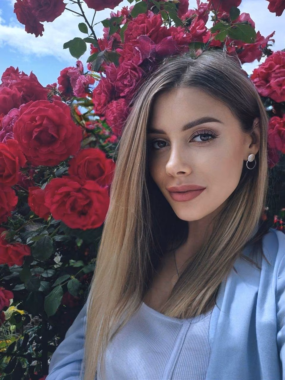 Inna 33 Chernihiv Ukraine Bride meeting sites are pretty cool