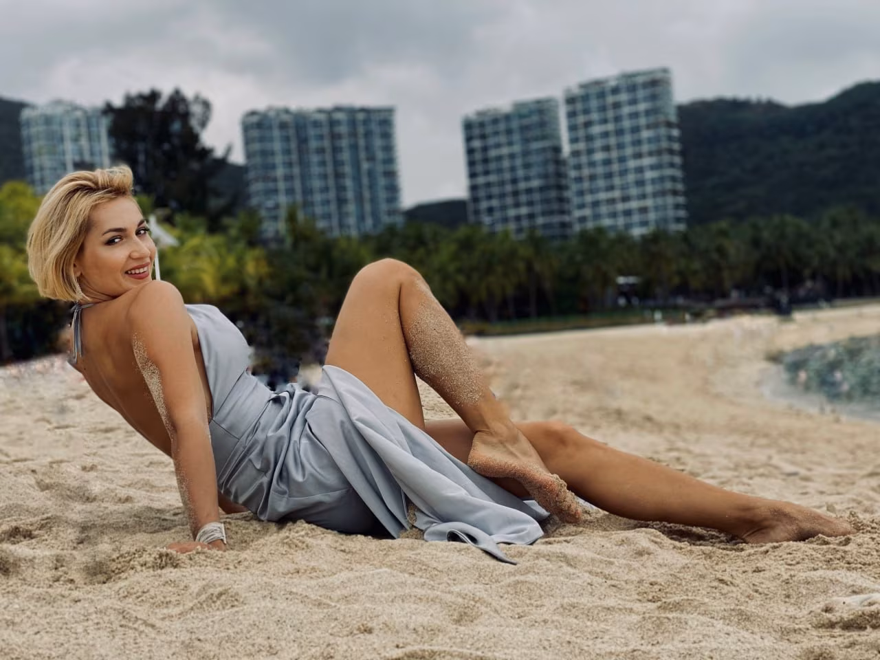 Oksana 35 Kiev Ukraine Bride platform dating is my new normal