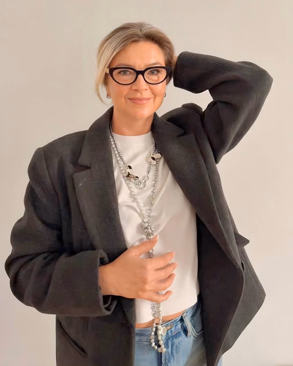 Yulia 51 Grenoble France I'm all about bride dating services now