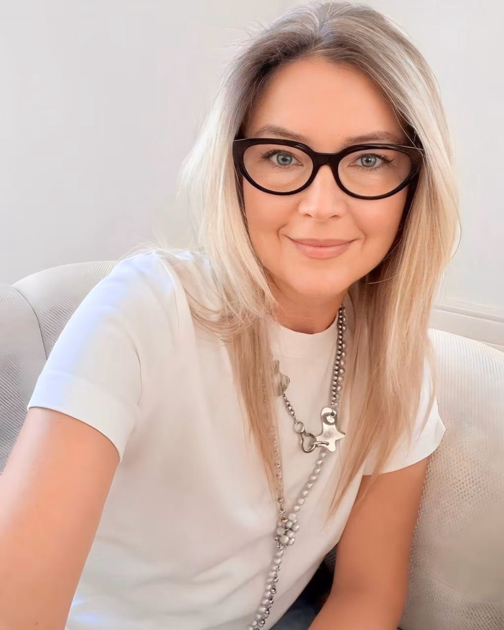 Yulia 51 Grenoble France I'm all about bride dating services now
