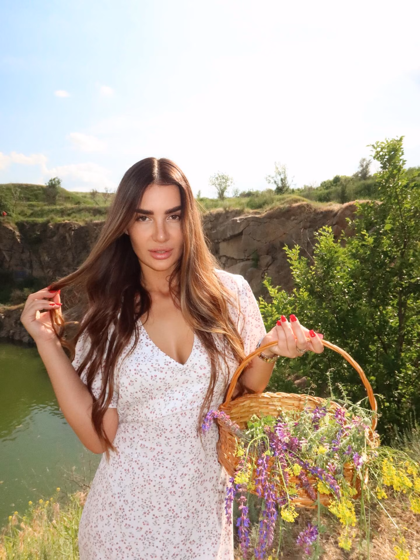 Oksy 28 Dnipro Ukraine I'm using bride love platforms to find him